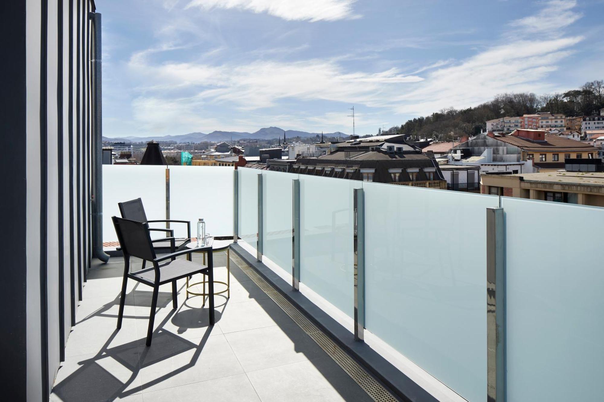 Hotel Arrizul Catedral San Sebastian Exterior photo